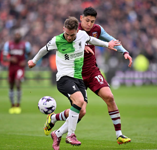 必须与队友 必须与队友